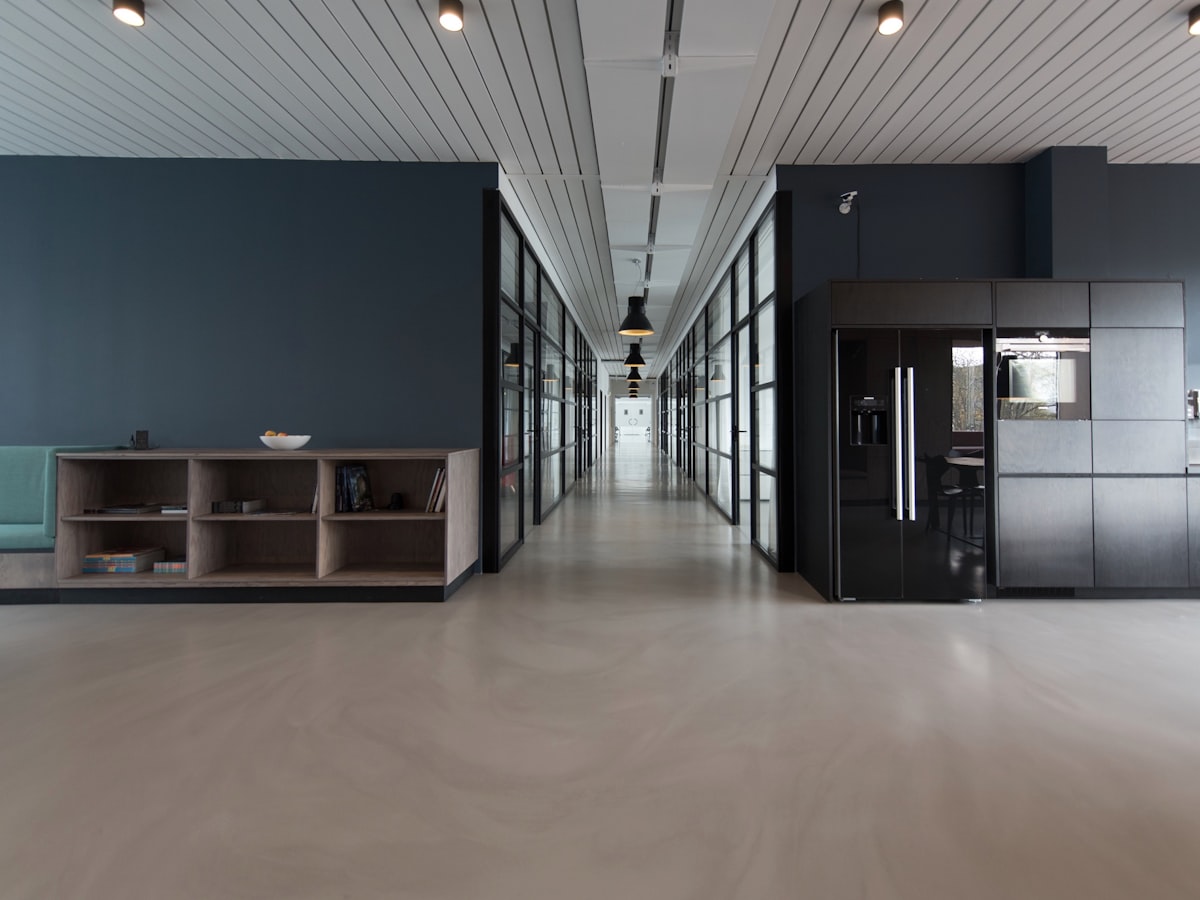 Elevator lobby and cabin-style finishes